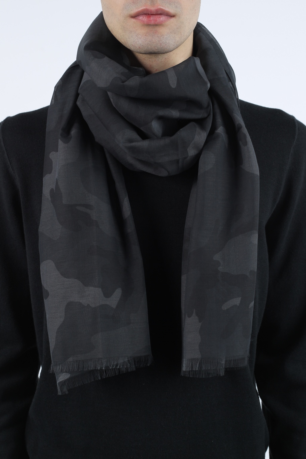 Valentino camouflage discount scarf